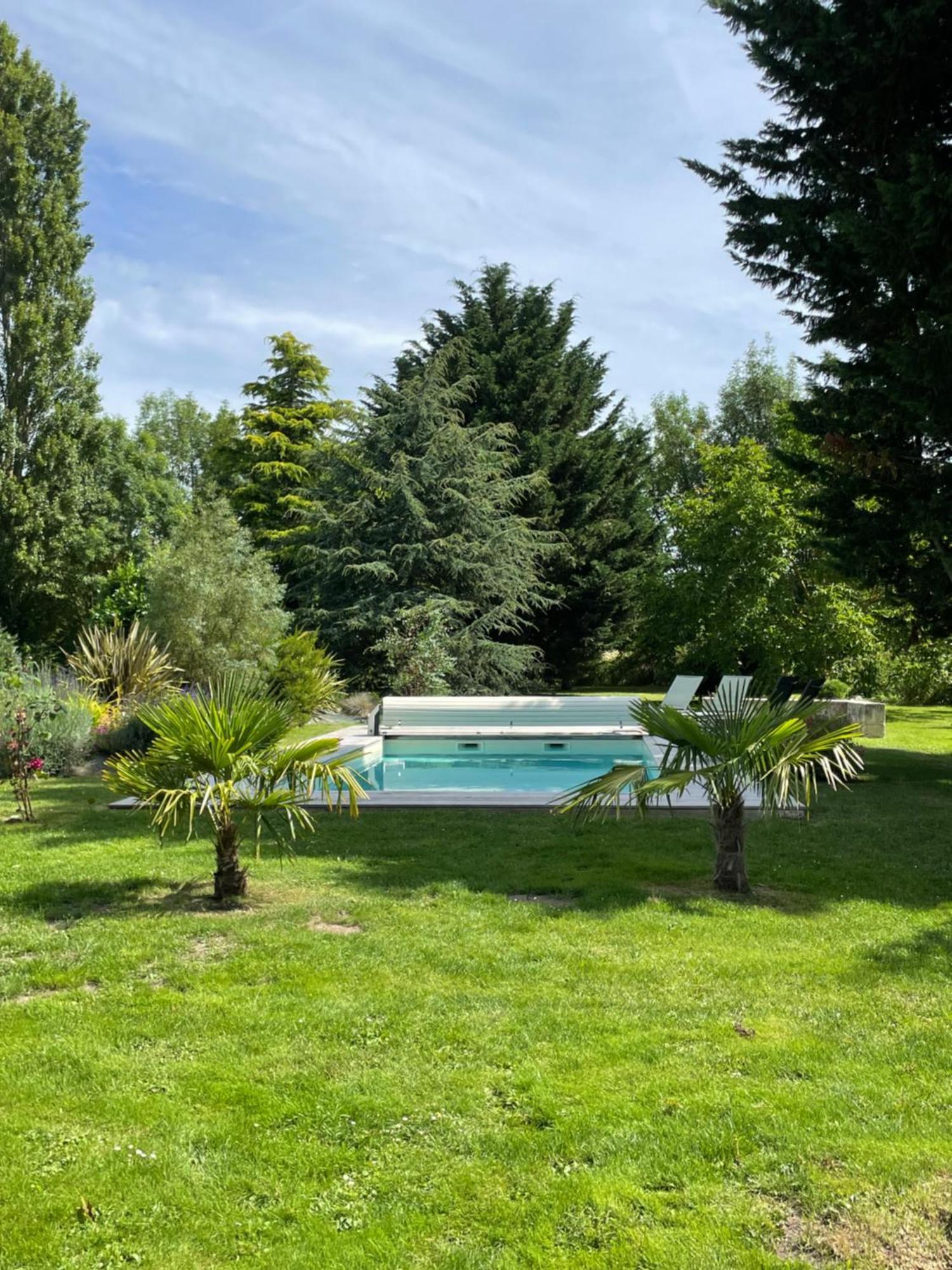 Chambres D Hotes Avec Piscine Et Spa La Foliere Saumur Villebernier Luaran gambar